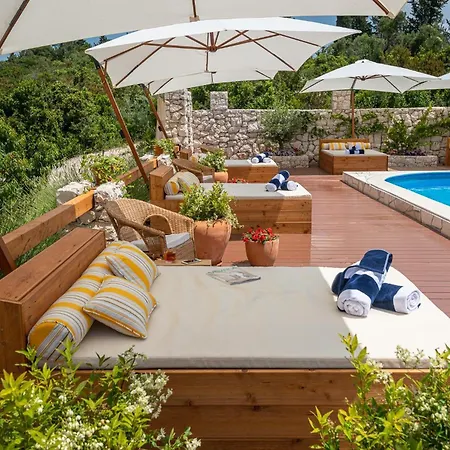 Kis Residence - Adults Only Apartman *