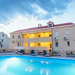 Kis - Adults Only Apartamento Kneza